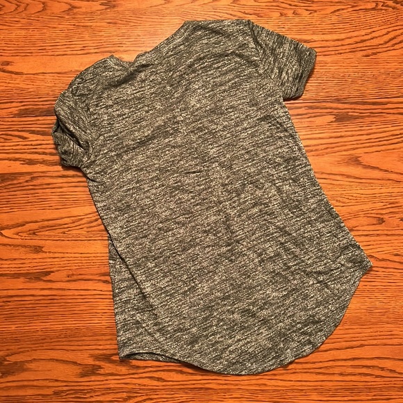 Small green shirt - Picture 2 of 2